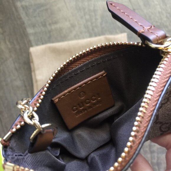 GUCCI SUPREME KEY CASE - Picture 6 of 7